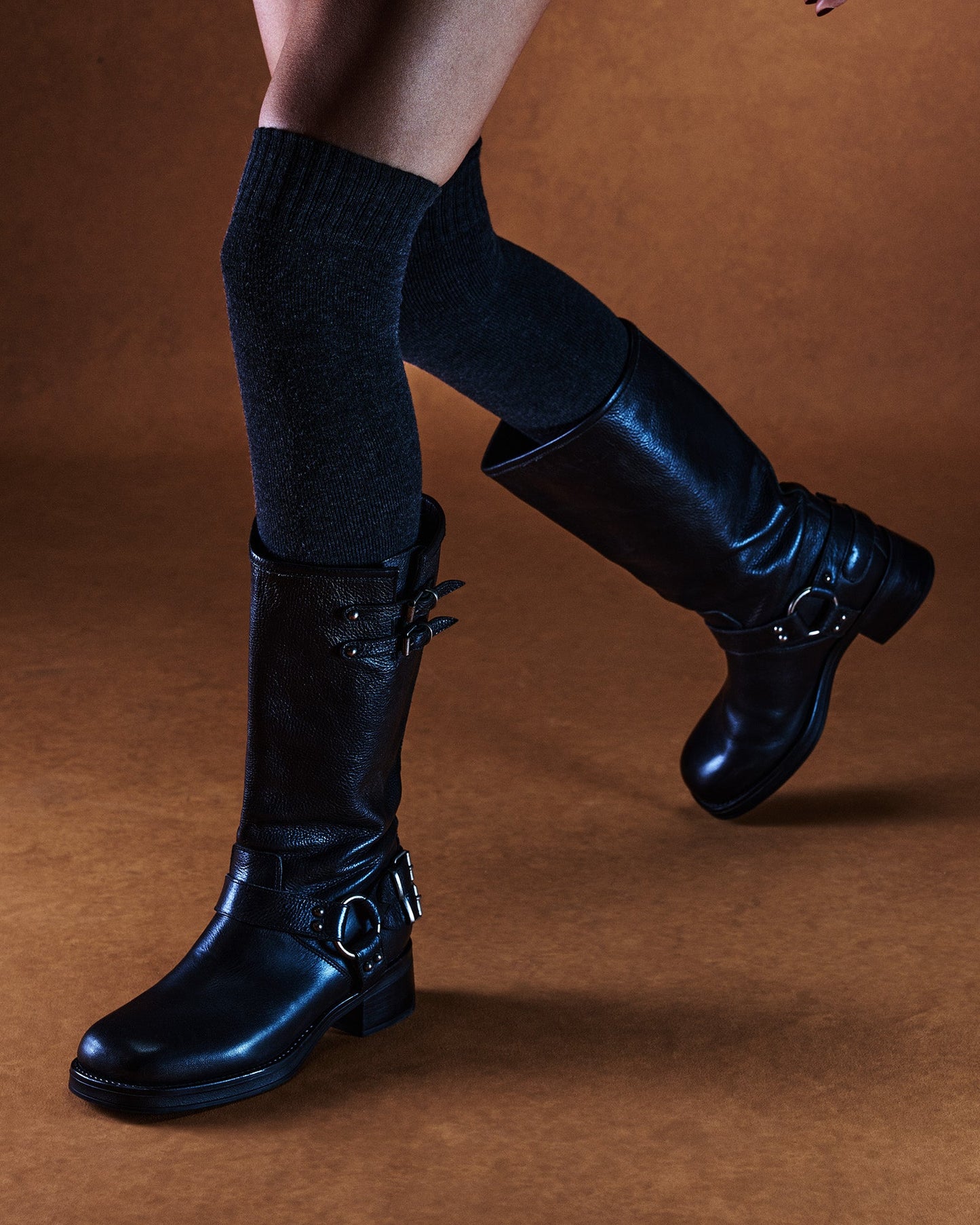 LFY TRAD Astor Black Leather