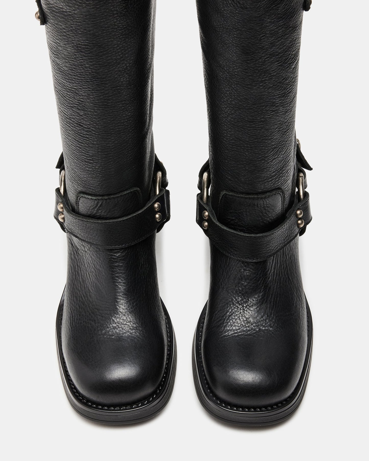 LFY TRAD Astor Black Leather