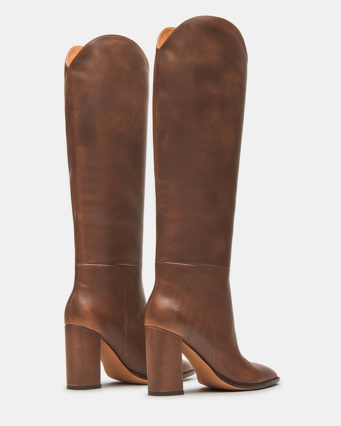 LFY TRAD Bixby Brown Distressed