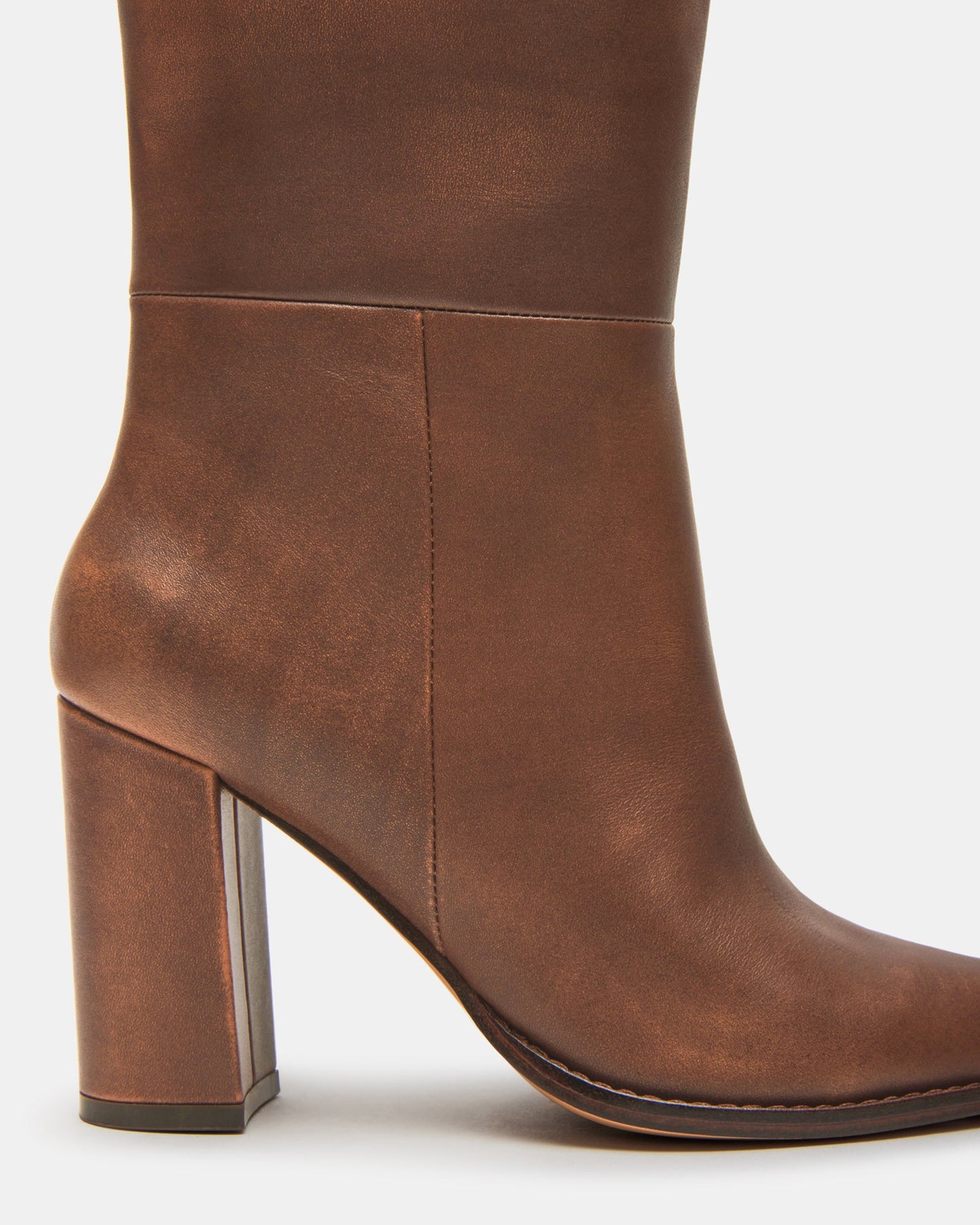 LFY TRAD Bixby Brown Distressed