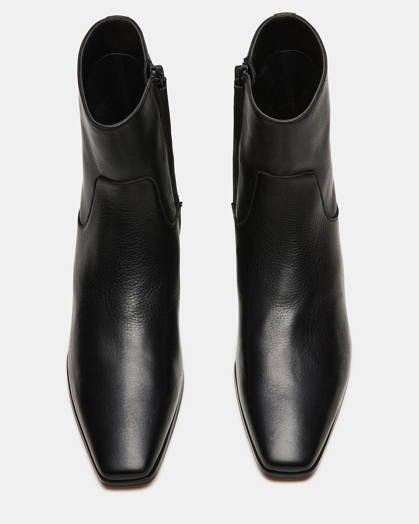 LFY TRAD Dusty Black Leather