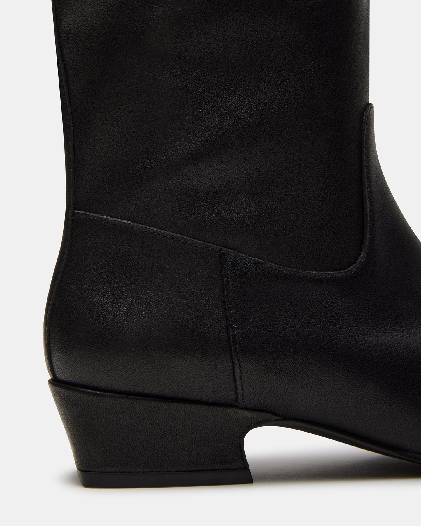 LFY TRAD Gwyneth Black Leather