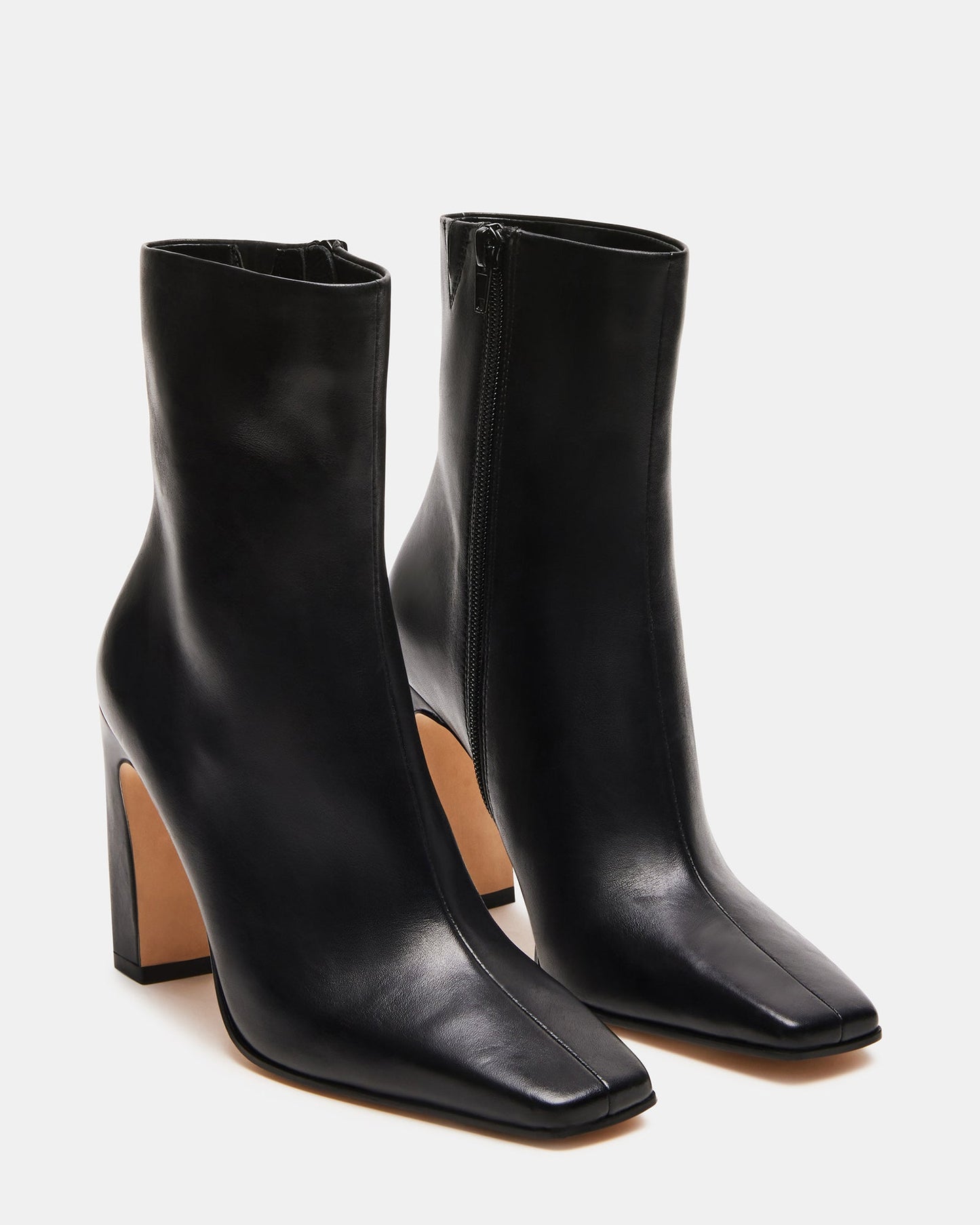 LFY TRAD Lizabelle Black Leather