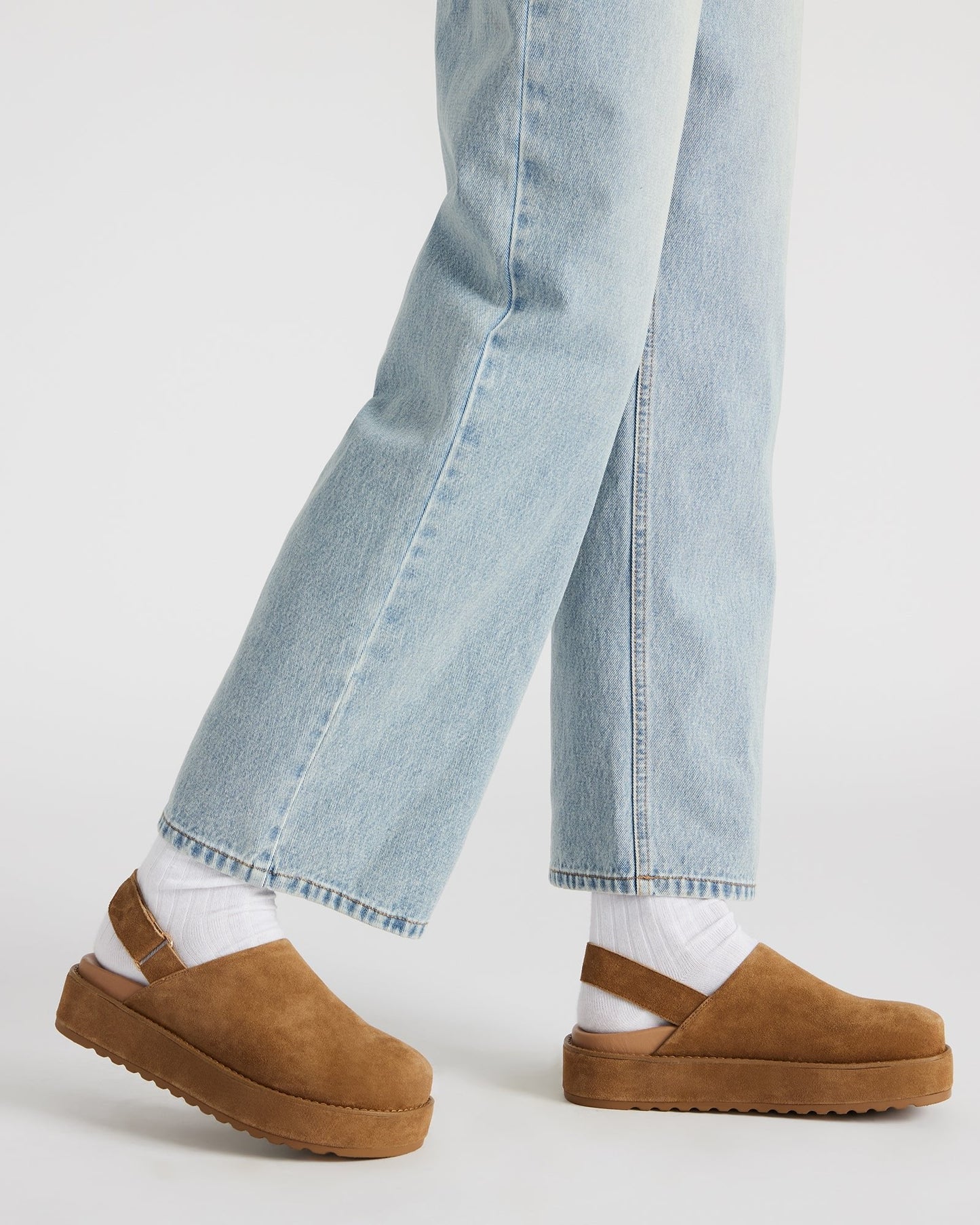 LFY TRAD Mellow Cognac Suede
