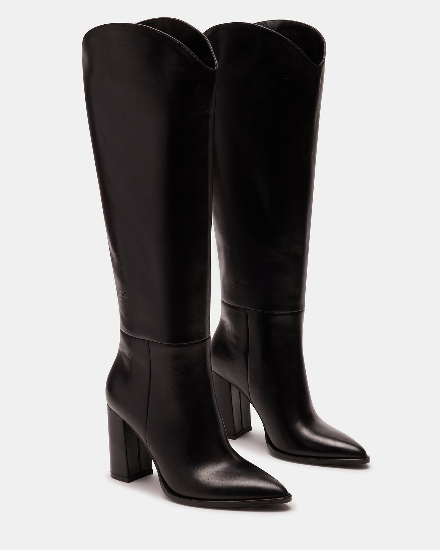 LFY TRAD Bixby Black Leather