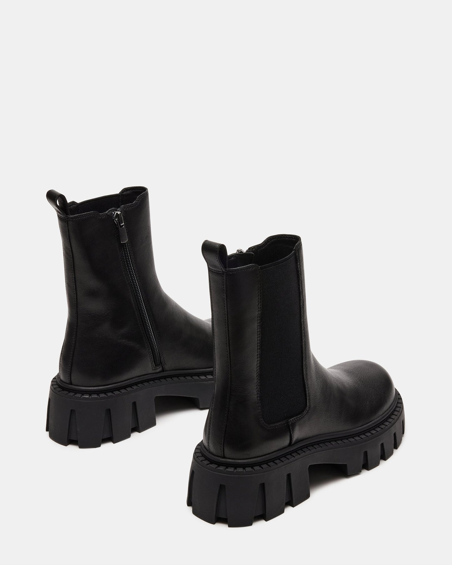 LFY TRAD Charges Black Leather